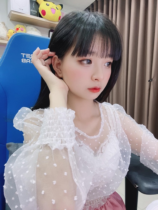 Link Mèo 2k4 lộ clip ăn kem với bé chanh không che