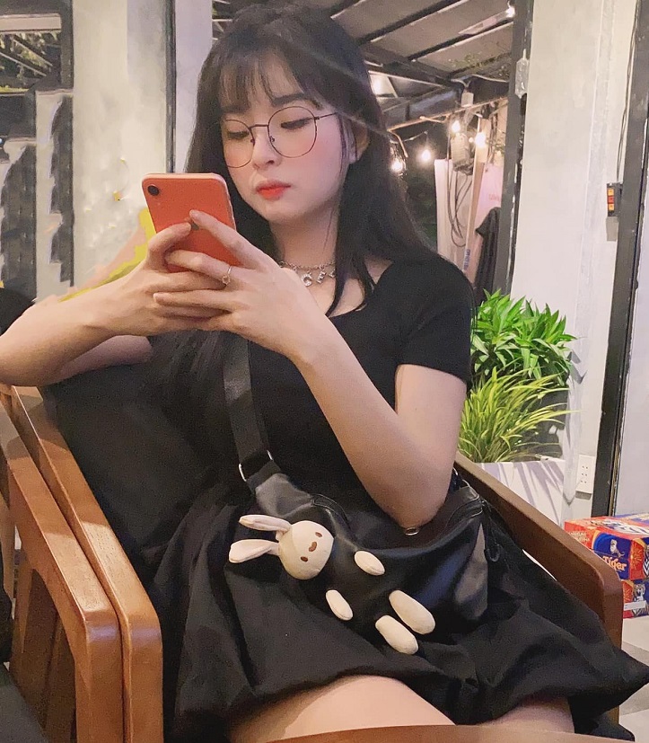 Link Mèo 2k4 lộ clip ăn kem với bé chanh không che