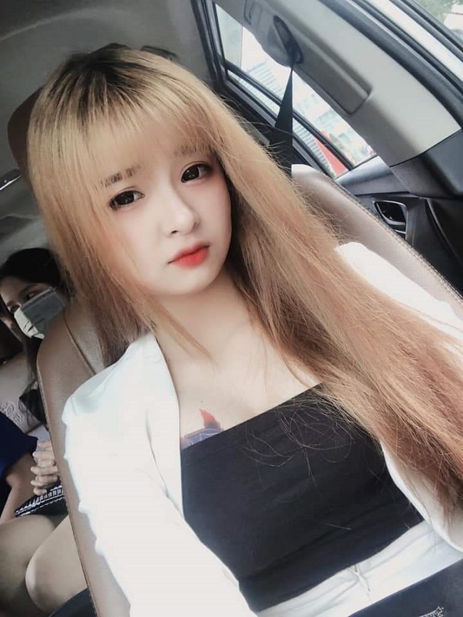 Link Mèo 2k4 lộ clip ăn kem với bé chanh không che