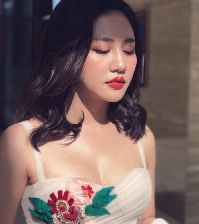 Văn Mai Hương bị lộ clip nóng do ai phát tán.