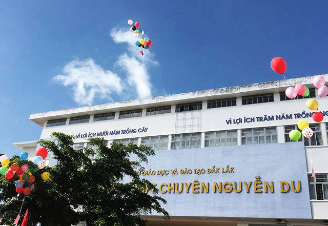 Clip trường chuyên Đắk Lắk