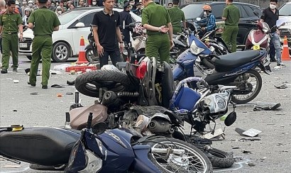 Clip tai nạn liên hoàn tại Võ Chí Công cực hot. Người tài xế lái