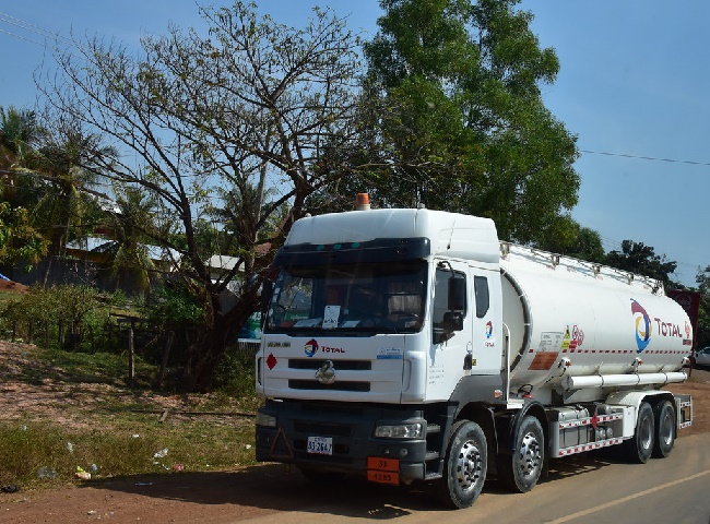 Xe r&uacute;t hầm cầu quận T&acirc;n Ph&uacute; hiện đại