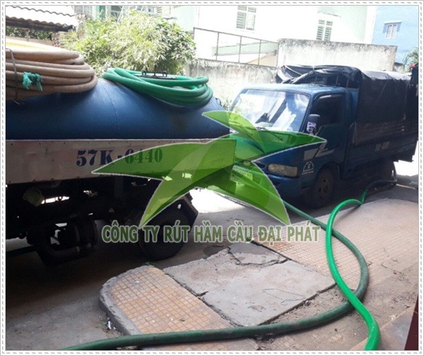 dịch vụ th&ocirc;ng nghẹt bồn rửa ch&eacute;n H&oacute;c M&ocirc;n gi&aacute; rẻ