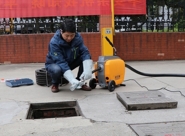 Dịch vụ th&ocirc;ng cống nghẹt quận 12 n&ecirc;n thi c&ocirc;ng định kỳ